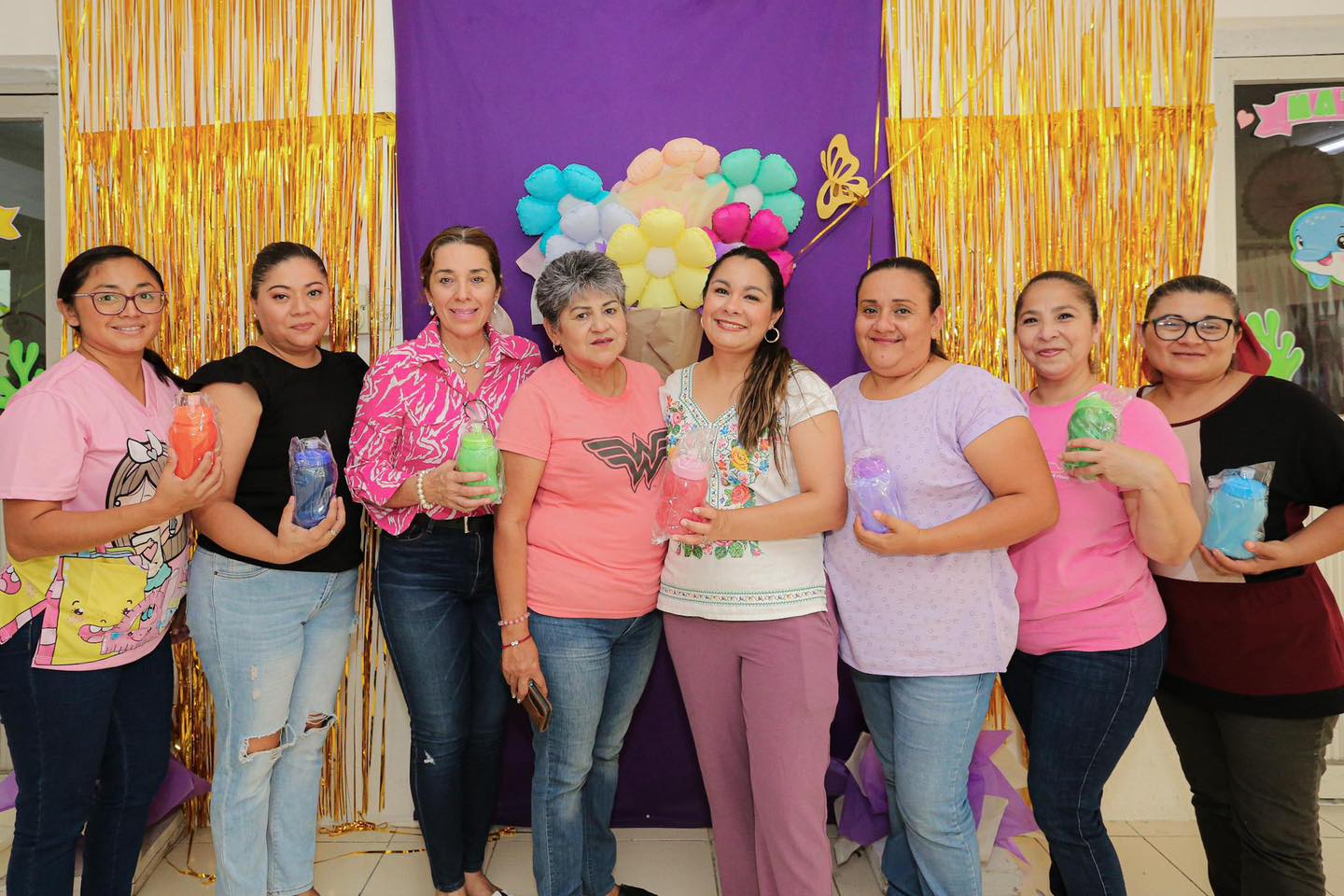 Celebramos el Día de la Maestra y el Maestro.