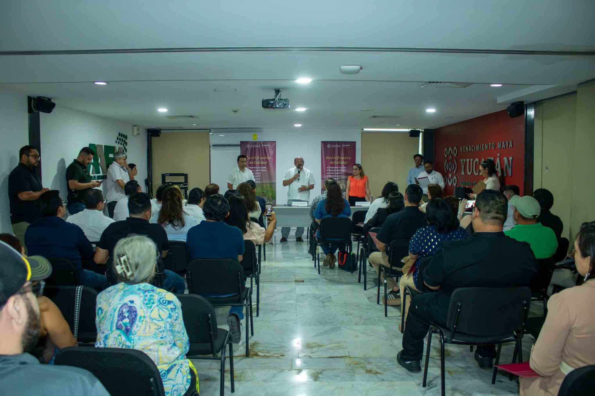 Distintivo H al Hotel Costa Club